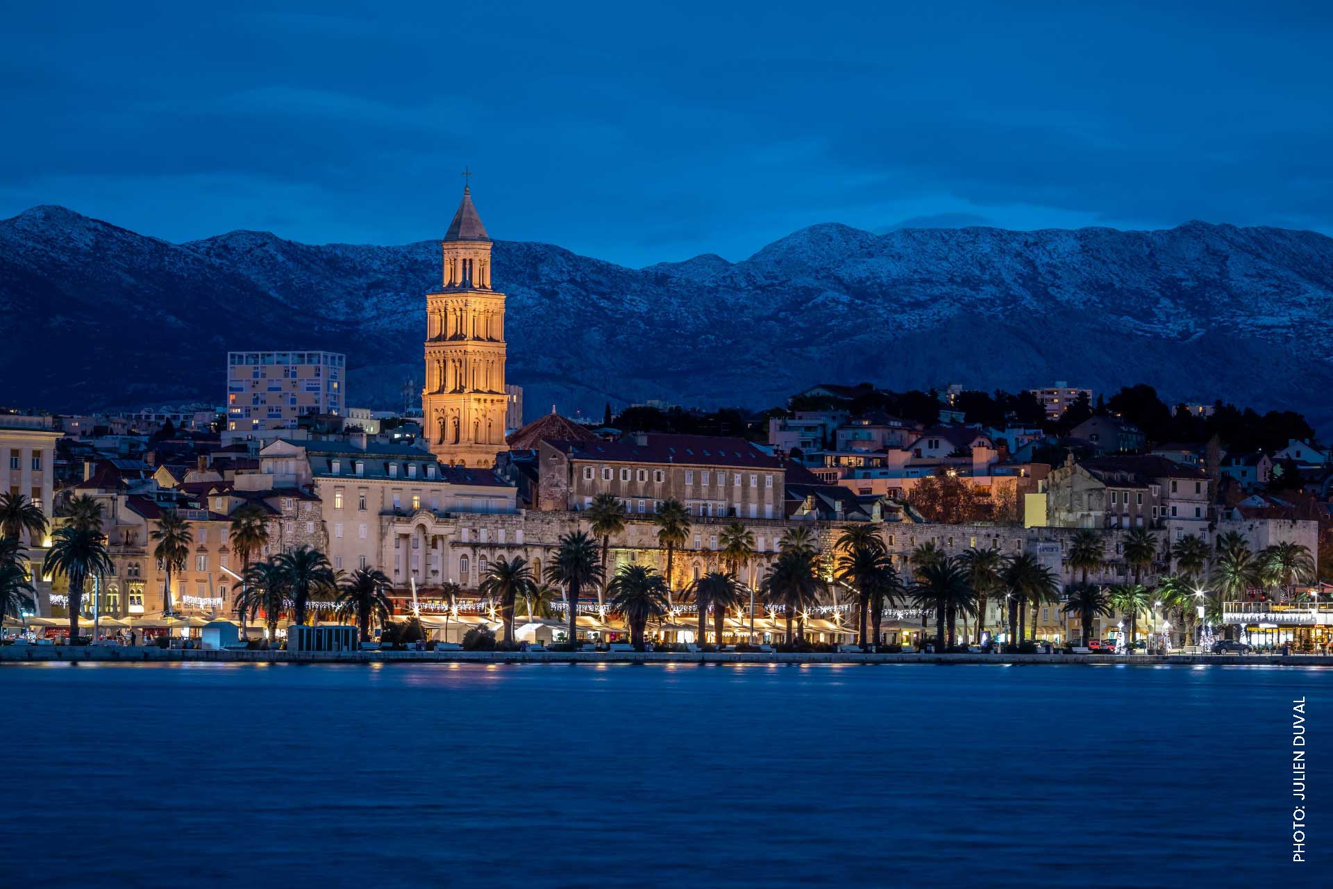 Panorama-medieveal-city-Split-at-night Split riva by night