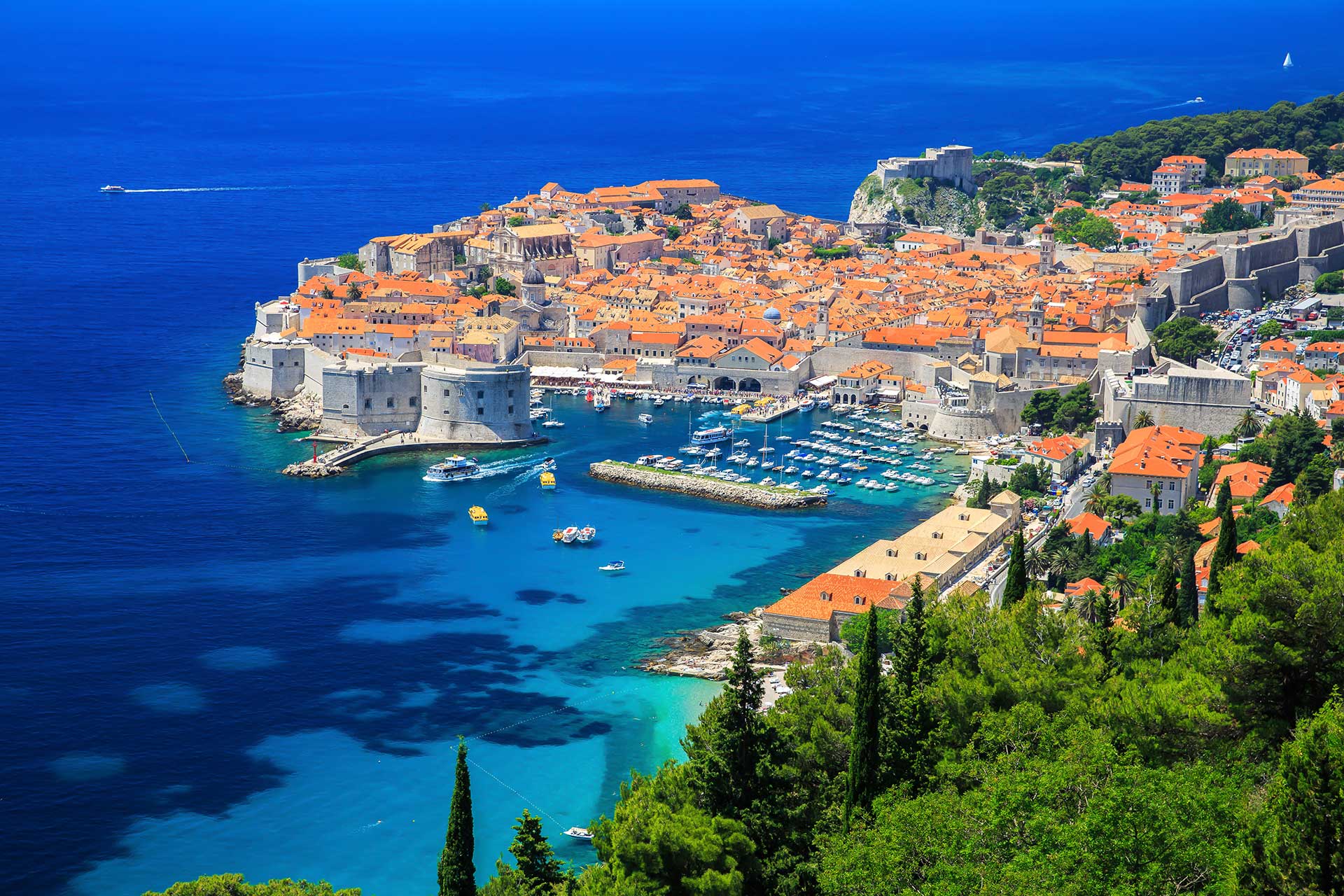 view-at-medieval-city-of-dubrovnik-in-croatia dubrovnik old town